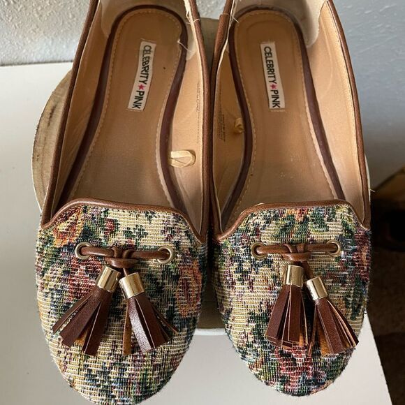 Celebrity Pink Slip On Flats Size 8.5 EUC - Picture 1 of 6